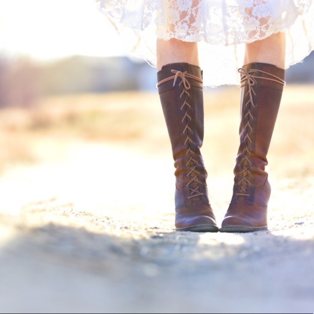 Stunning Frye Villagers